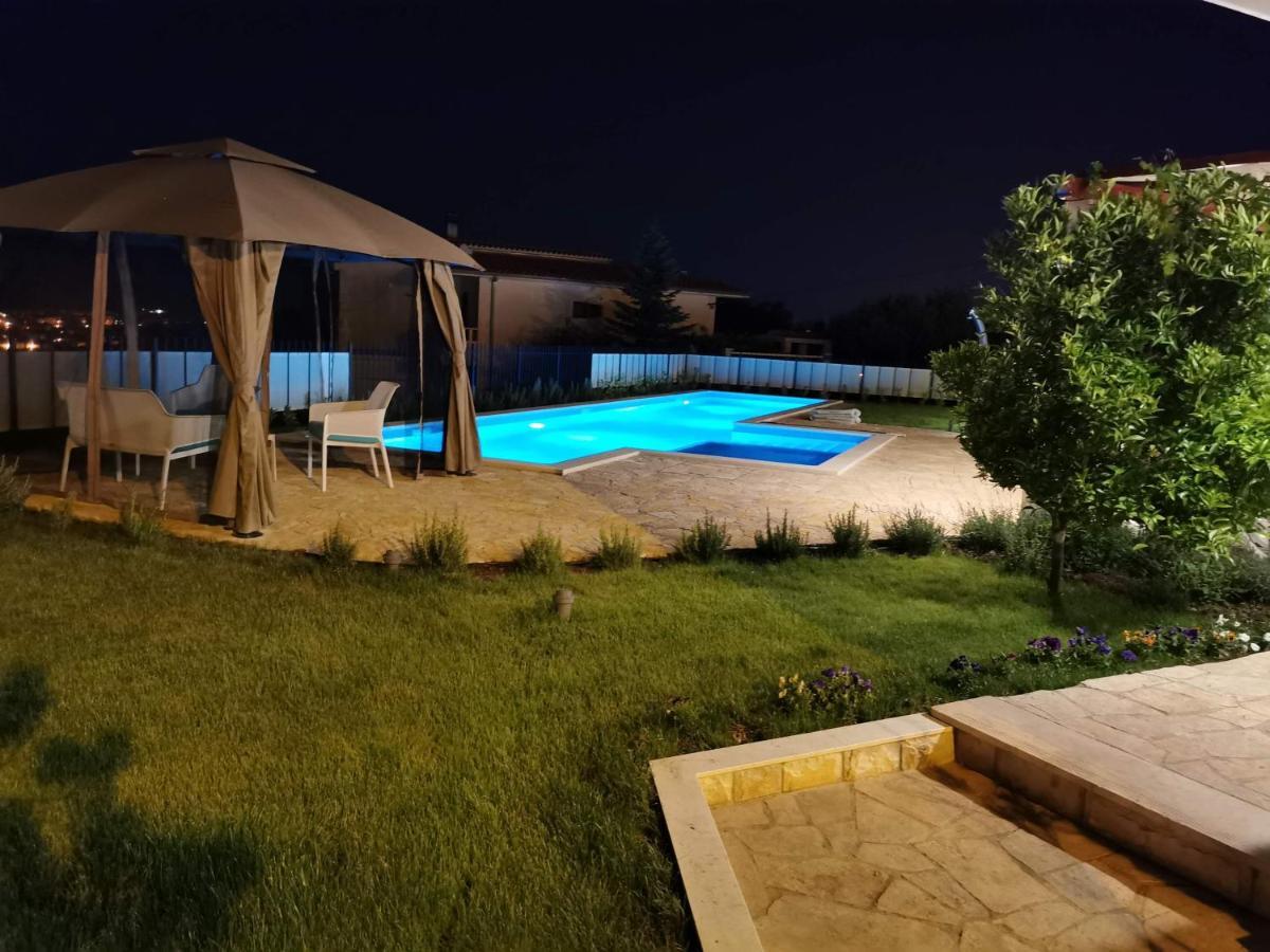 Villa Mater - Luxuriously Equipped Villa With A 15M Long Swimming Pool Žrnovnica Esterno foto