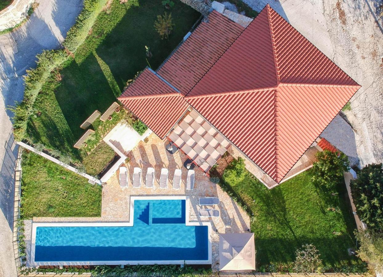 Villa Mater - Luxuriously Equipped Villa With A 15M Long Swimming Pool Žrnovnica Esterno foto