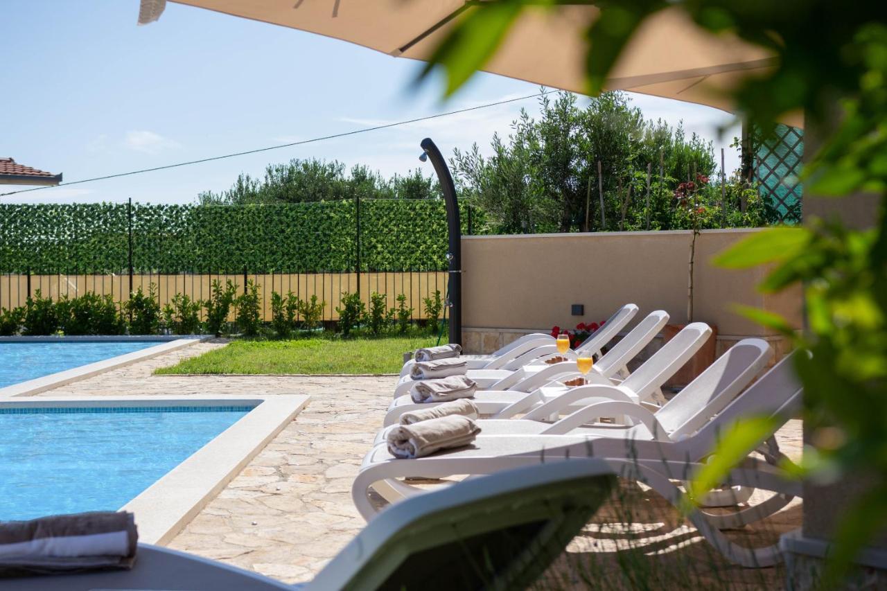 Villa Mater - Luxuriously Equipped Villa With A 15M Long Swimming Pool Žrnovnica Esterno foto