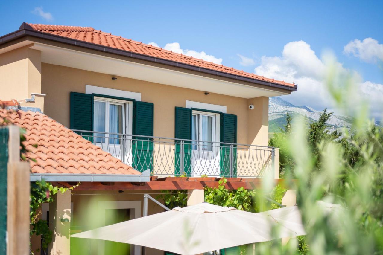 Villa Mater - Luxuriously Equipped Villa With A 15M Long Swimming Pool Žrnovnica Esterno foto