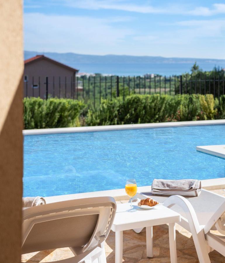 Villa Mater - Luxuriously Equipped Villa With A 15M Long Swimming Pool Žrnovnica Esterno foto